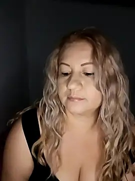 Karoline milf hot online show from 13, 11, 2025