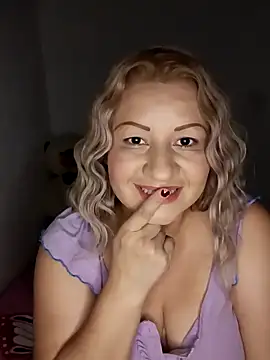 Karoline milf hot online show from 12, 11, 2025