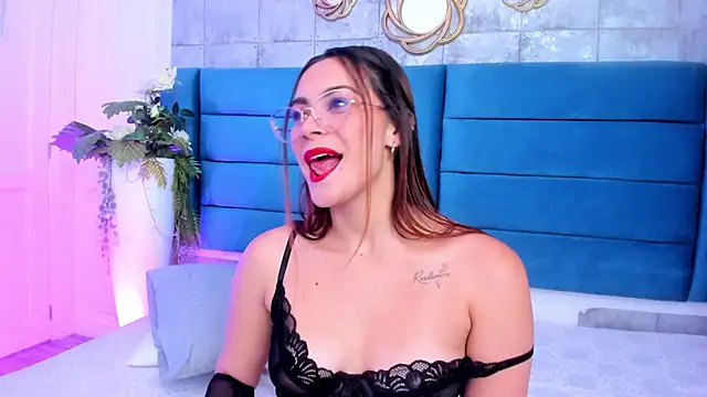 SaraAlvarezx online show from 14, 3, 2026