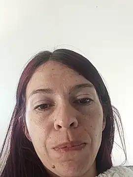 Emi Rosee online show from 19, 12, 2025