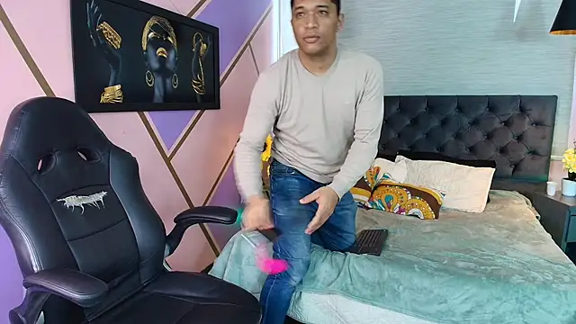 Kai santos  online show from 6, 11, 2025