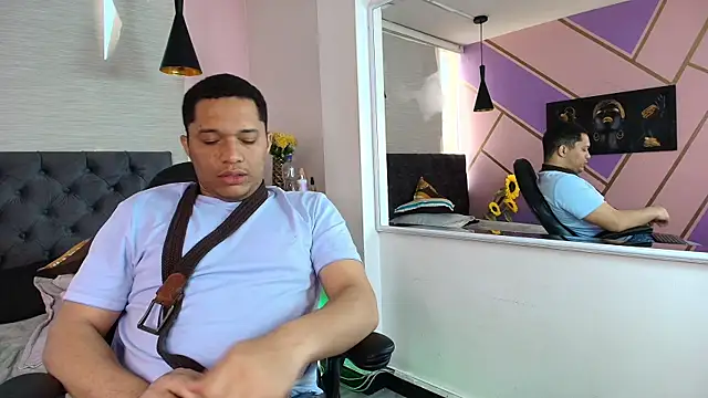 Kai santos  online show from 8, 11, 2025