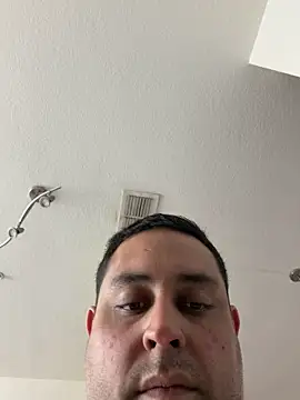 GoldenTemptation online show from 3, 2, 2026