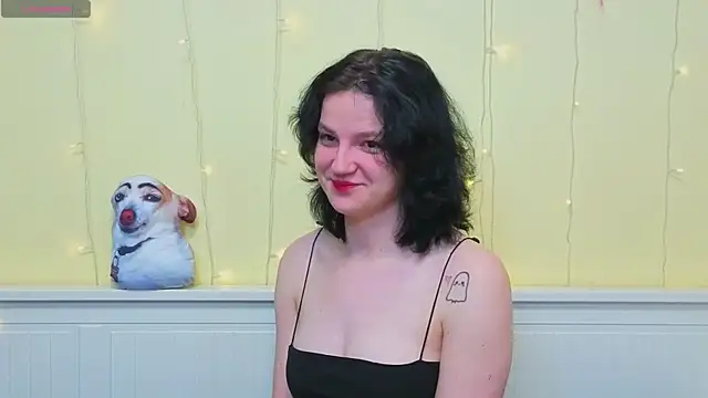 LatinaHuguenin online show from 12, 1, 2026