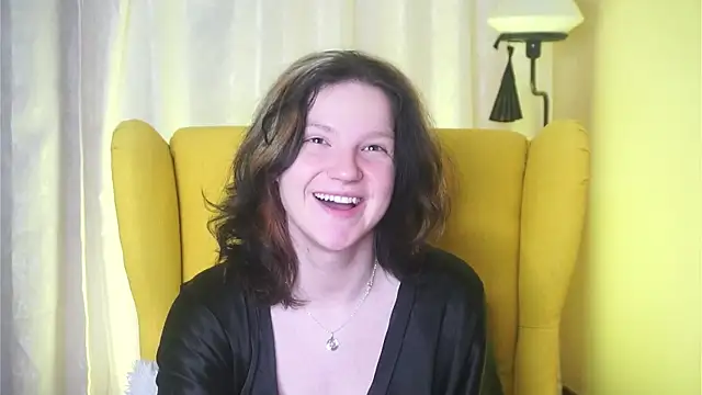 LatinaHuguenin online show from 9, 3, 2026