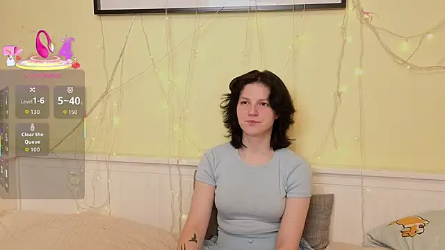 LatinaHuguenin online show from 29, 11, 2025