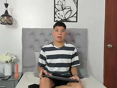 LucaDave 1 online show from 11, 11, 2025