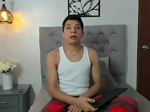 LucaDave 1 online show from 6, 11, 2025