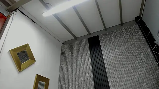 Caitlyn-Joness  online show from 26, 11, 2025