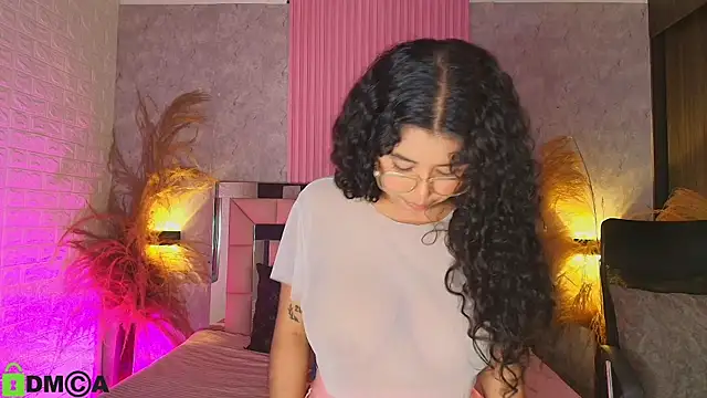 Snapshot of griselle_rousse chatting on 1, 6, 2026 griselle rousse online show from 1, 6, 2026