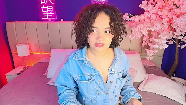 Snapshot of _sarahRose chatting on 10, 2, 2026 sarahRose online show from 10, 2, 2026