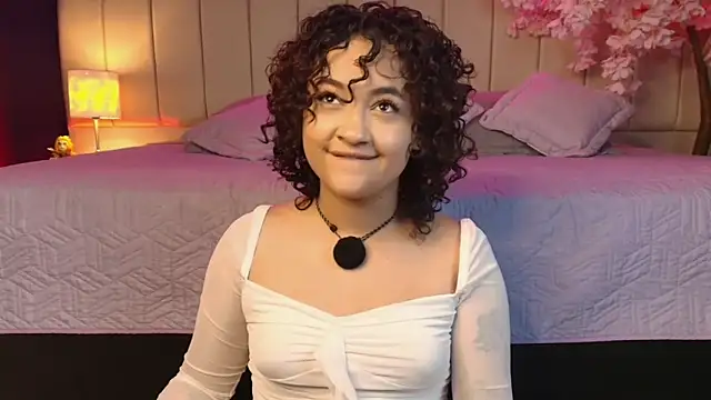  sarahRose online show from 12, 4, 2026