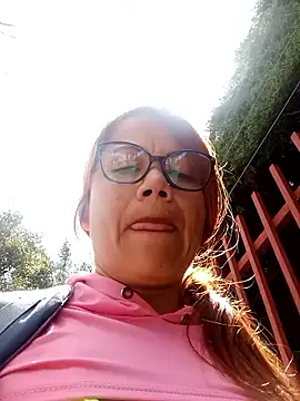 Tifany-Parker online show from 12, 11, 2025