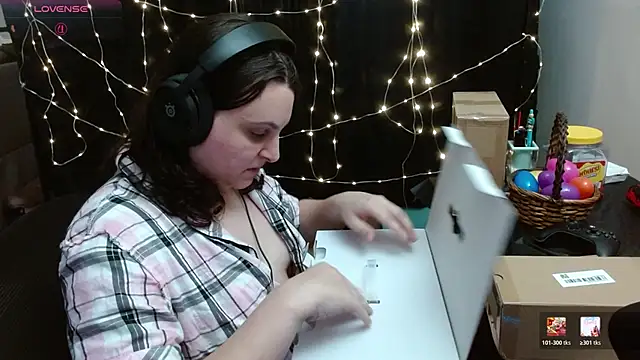 Salacious Sage online show from 4, 4, 2026