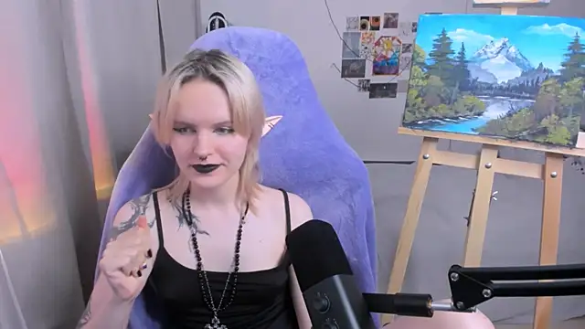 Snapshot of Mel_the_drawer chatting on 14, 6, 2026 Mel the drawer online show from 14, 6, 2026