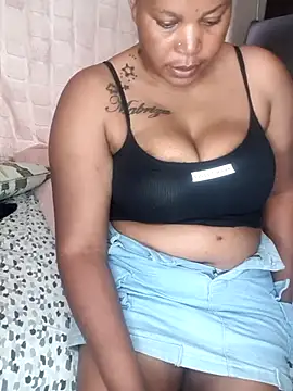 Qeenbrie online show from 17, 11, 2025