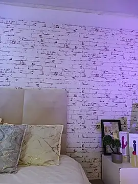 April Kay online show from 18, 11, 2025