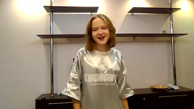 AlissaGerardo online show from 5, 11, 2025