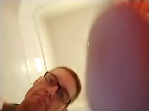 GrowlingGhost860 online show from 25, 11, 2025