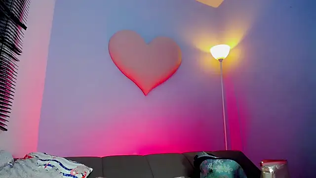 Dulcineaa  online show from 29, 11, 2025