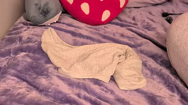 chloehollis online show from 23, 11, 2025