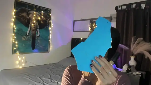 alisaa jhons1 online show from 6, 1, 2026