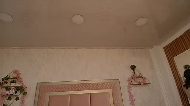 Madhison 5 online show from 13, 2, 2026