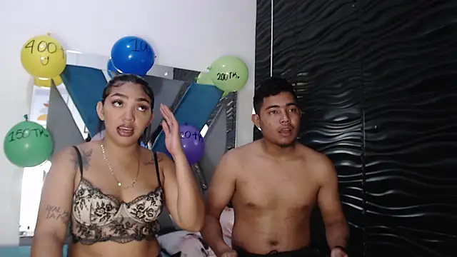 Naty And Maxx online show from 19, 12, 2025