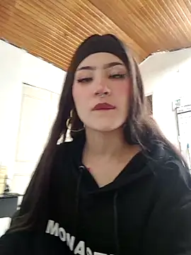 Snapshot of Celeste_Moretti chatting on 25, 11, 2025 Celeste Moretti online show from 25, 11, 2025