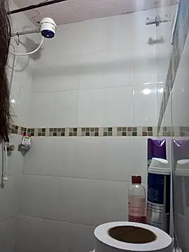 Snapshot of Celeste_Moretti chatting on 6, 11, 2025 Celeste Moretti online show from 6, 11, 2025