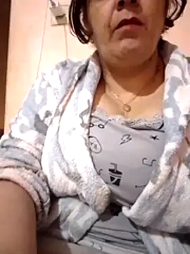 Viiictoriaa online show from 5, 11, 2025