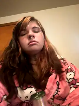 juicygoth202 online show from 5, 11, 2025