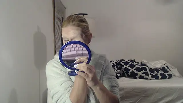 Savanah Banana  online show from 15, 1, 2026