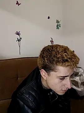 Snapshot of minervaystiven chatting on 12, 11, 2025 minervaystiven online show from 12, 11, 2025