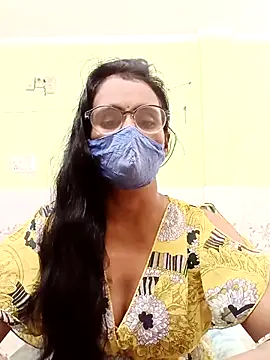 sanjana077 online show from 11, 11, 2025