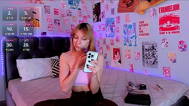 Snapshot of CindyMoriLove chatting on 12, 4, 2026 CindyMoriLove online show from 12, 4, 2026