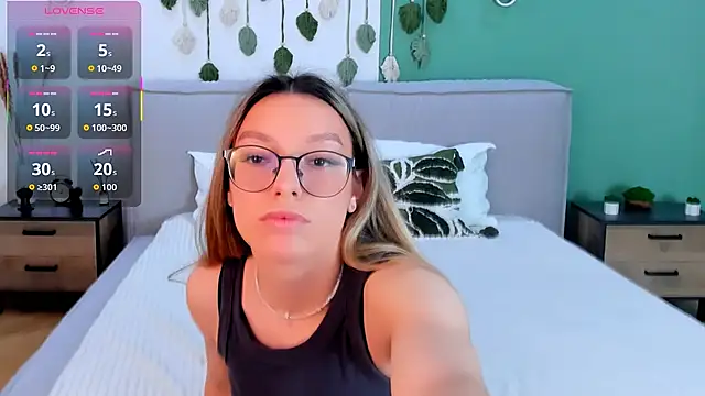 CindyMoriLove online show from 25, 11, 2025