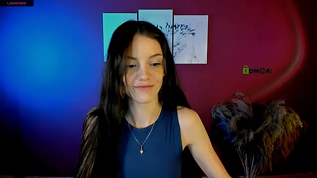 mia starrr  online show from 5, 12, 2025