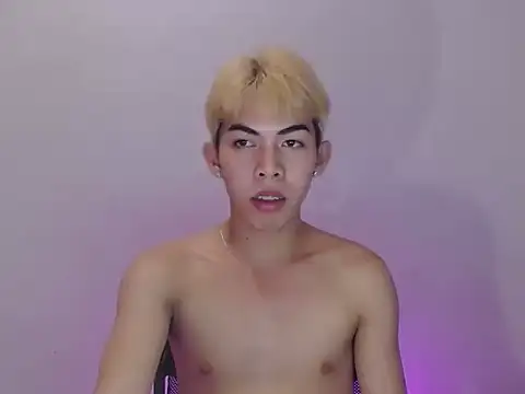 Urhotsilverboy online show from 12, 6, 2026
