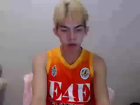 Urhotsilverboy online show from 14, 6, 2026