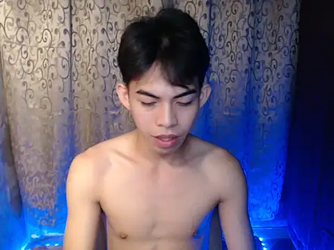 Urhotsilverboy online show from 9, 11, 2025