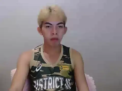 Urhotsilverboy online show from 15, 6, 2026