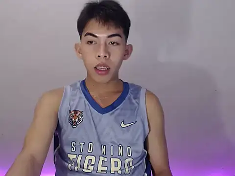 Urhotsilverboy online show from 4, 5, 2026