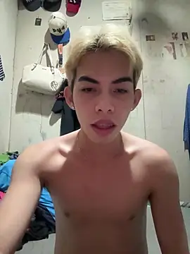 Urhotsilverboy online show from 10, 6, 2026