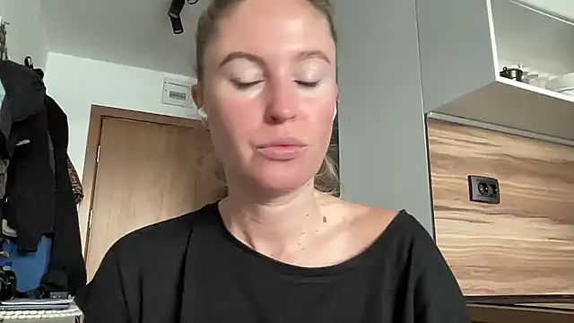 Ameli8 online show from 9, 11, 2025