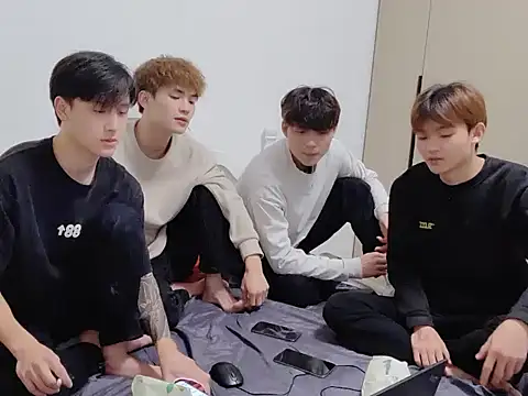 xiaomeng2563 online show from 12, 11, 2025