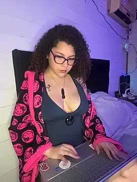 Lolavenezia online show from 20, 5, 2026