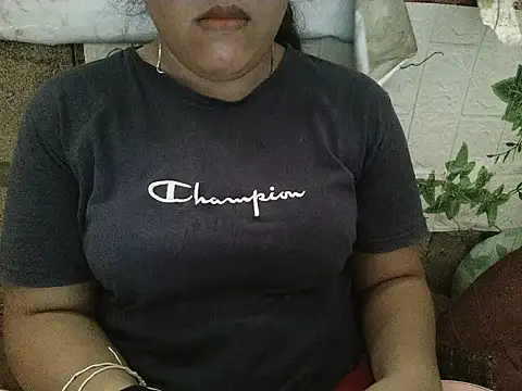 Snapshot of fluffy_raa chatting on 12, 7, 2026 fluffy raa online show from 12, 7, 2026