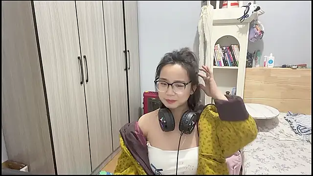 Hmm 0303 online show from 22, 12, 2025