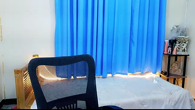 sweet sophiaxx online show from 10, 4, 2026